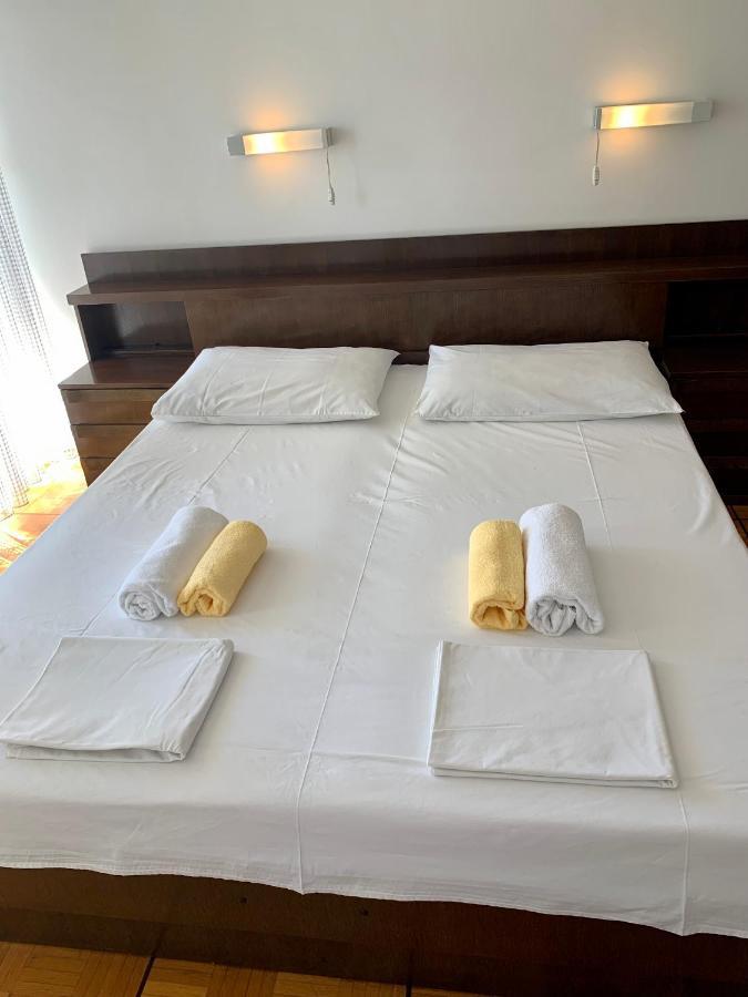 Vila Primo พรีมอชเตน ภายนอก รูปภาพ